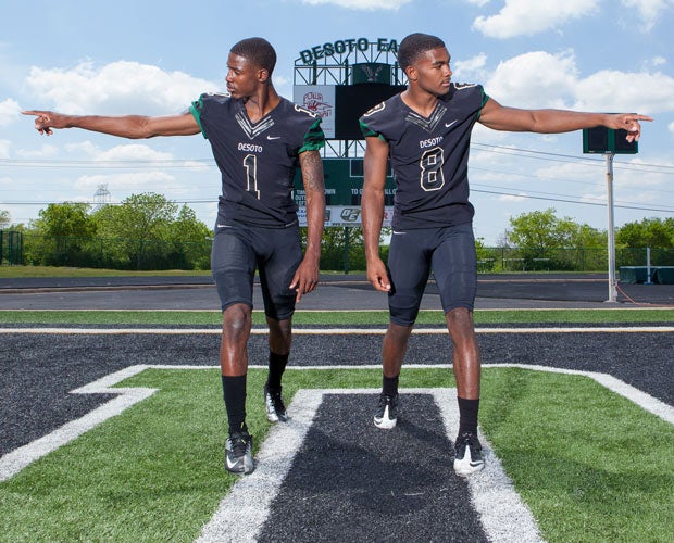 Receivers Kevin Thomas (left) and Akile Davis