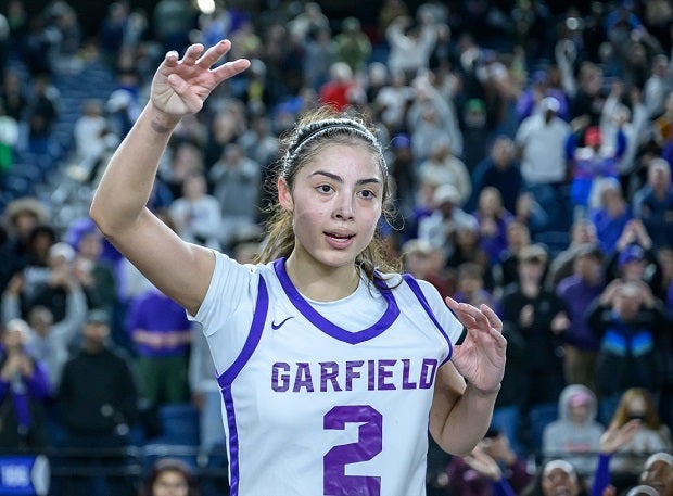Katie Fiso of Garfield is the 2023-24 Washington MaxPreps Player of the Year. The 6-foot senior guard led the Bulldogs to a 21-3 record and fourth straight Class 3A title. (Photo: Patrick Krohn)