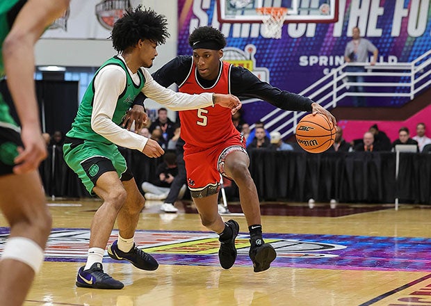 Dylan Mingo chipped in three points and five rebounds in limited action against AZ Compass Prep at the Hoophall Classic. (FILE PHOTO: Lonnie Webb)