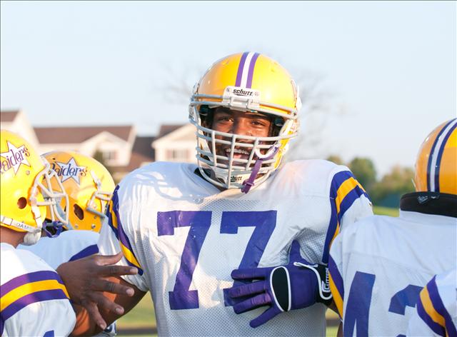 With Seantrel Henderson leading the way, Cretin-Derham Hall (Minn.) remains undefeated in 2009.