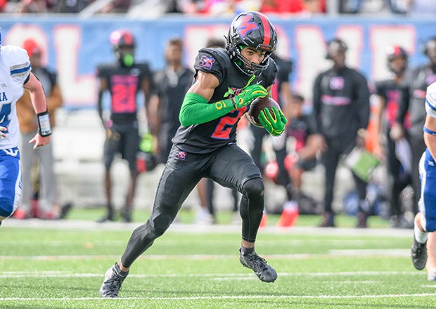 MaxPreps New York Player of the Year Messiah Hampton helped Monroe make history this fall. (PHOTO: Dennis Joyce)