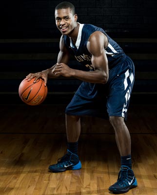 Guard/forward Sam Logwood