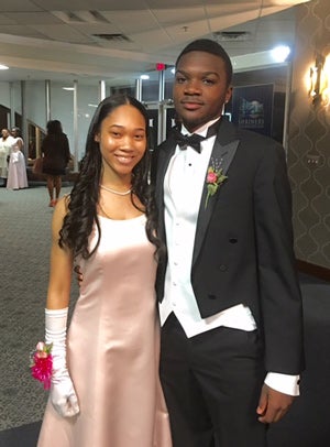Harris has also been a volunteer escort for the Alpha
Kappa Alpha Ball.