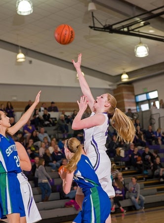 Lutheran and senior Haley Shaklee drew the No. 9 seed
in the Class 3A state tournament. The 2016 champion
Lions had won 13 in a row before a district playoff loss
to top-seeded Kent Denver.