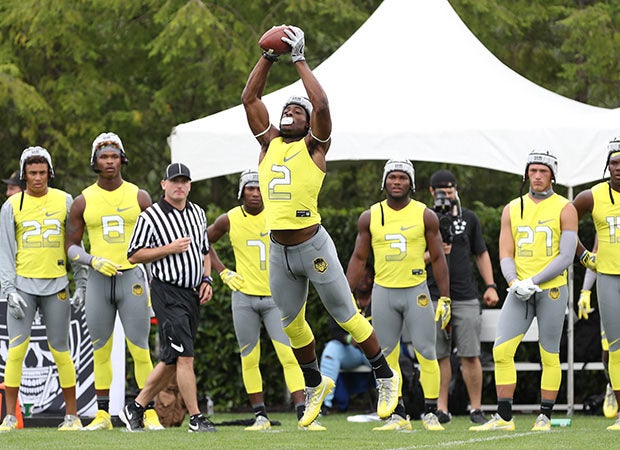 Tua Tagovailoa was correct — his future Alabama teammate and the nation's No. 1 recruit Najee Harris can catch as he showed Saturday during 7-on-7 play for Vapor Speed.