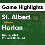 Harlan wins going away against Blair