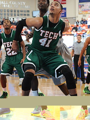 Trey Lyles, Arsenal Tech