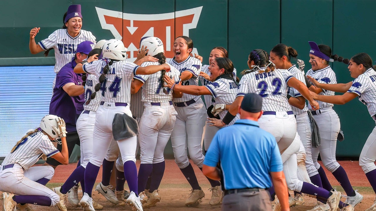 High school softball rankings: Wild weekend in Texas causes shakeup in this week's MaxPreps Top 25