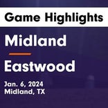Eastwood picks up third straight win on the road