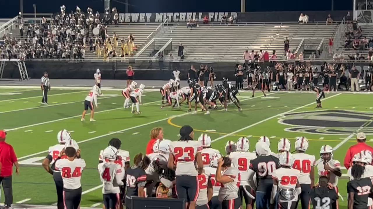 Football Game Preview: Bloomingdale Bulls vs. Riverview Sharks