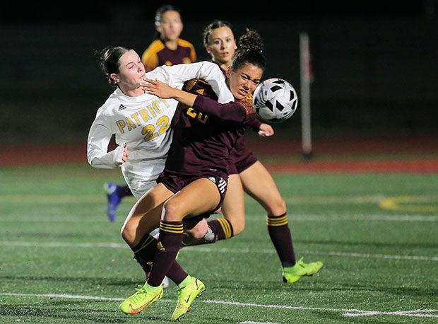 A 0-0 draw Jan. 26 kept Heritage and Liberty locked in a tie at the top of the Bay Valley League in California.
