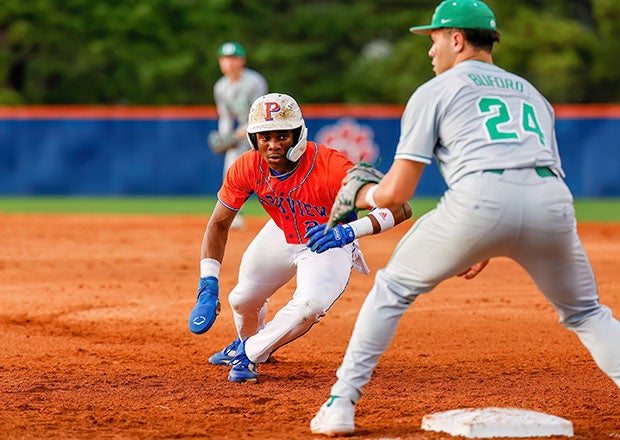 Malachi Washington and Parkview (Lilburn, Ga.) have won nine of their last 10 outings, moving up three spots to No. 10 in this week's MaxPreps Top 25. (Photo: Brian Bates)