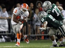 Shaq Powell during his remarkable TD
run last year against De La Salle.