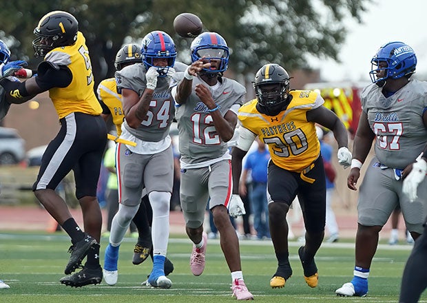 No. 4 Duncanville topped No. 22 St. Frances Academy as five-star senior quarterback Keelon Russell threw for three touchdowns and ran for another. (Photo: Shane Kirkpatrick)