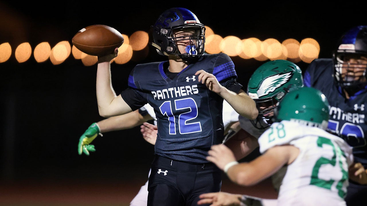 MaxPreps National High School Football Record Book: Total offense touchdowns in a single game