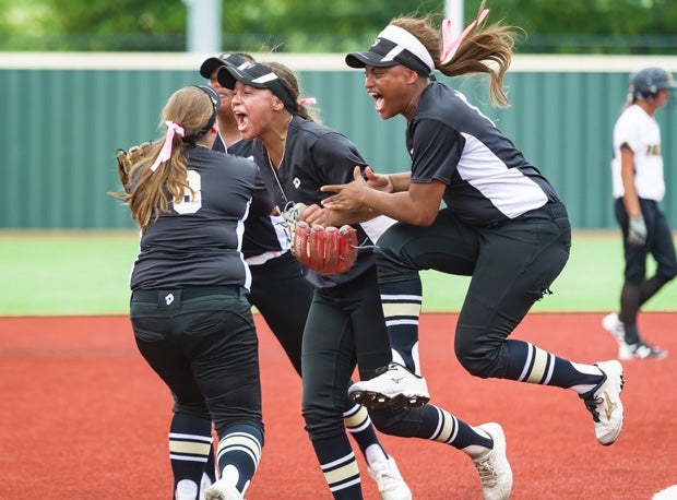 The Colony, shown after beating Forney in the region final, handled Willis in the state title game.