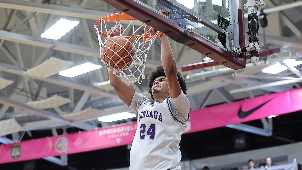 High school basketball: No. 4 Gonzaga blows past top-ranked Roosevelt 73-55 at Hoophall Classic