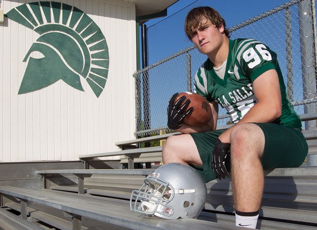 Linebacker Cameron Lissarrague