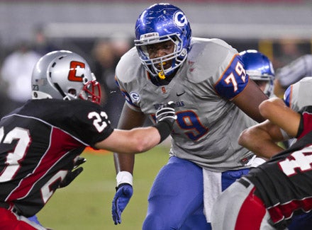 Ronnie Stanley preys on a defenseless defender.