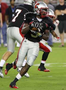 Davonte Neal won't be a decoy the rest
of the season.