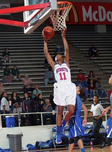 Empress Davenport had 12 points and
played superb defense for Duncanville. 