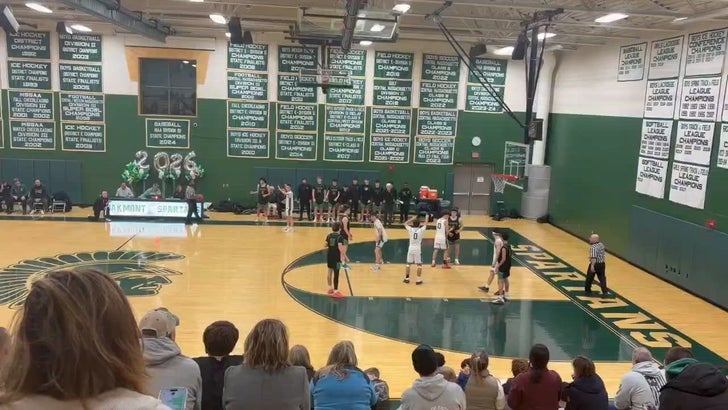 Basketball Recap: Make It Seven in a Row for Clinton