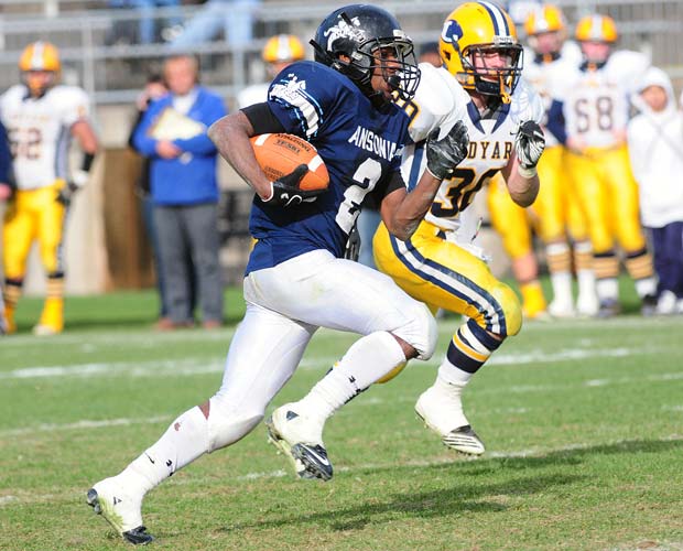 Newsome breaks free during his team's victory over Ledyard in the 2011 CIAC Class M final.