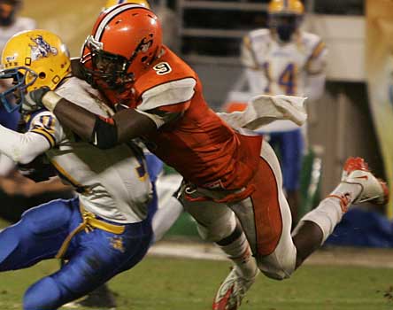 Ray Ray Armstrong led Seminole to a surprising upset over Miami Northwestern in the Class 6A state finals as a senior.