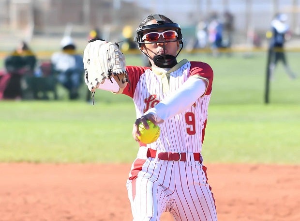Brianne Weiss of Orange Lutheran has helped the Lancers to a No. 25 spot in the MaxPreps Top 25 softball rankings. (Photo: Mark Jones)