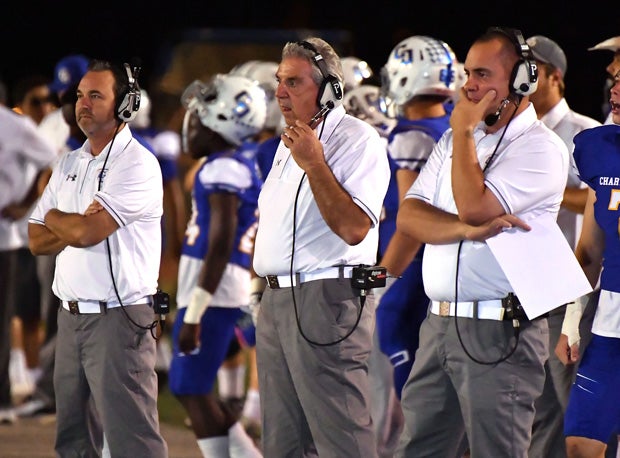 Lou Farrar, Charter Oak (center)