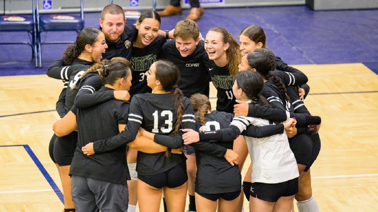 California high school volleyball: Berean Christian outlasts Victory Christian Academy in fifth set for CIF Division V title