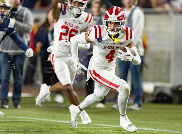 Zabien Brown had one of two interception returns for scores in No. 3 Mater Dei's 35-7 win over No.5 St. John Bosco in the CIF Southern Section Division 1 final on Friday. The Monarchs play for the CIF Open Division title on Dec. 9 against Derra (San Mateo). (Photo: Antoine Belote)