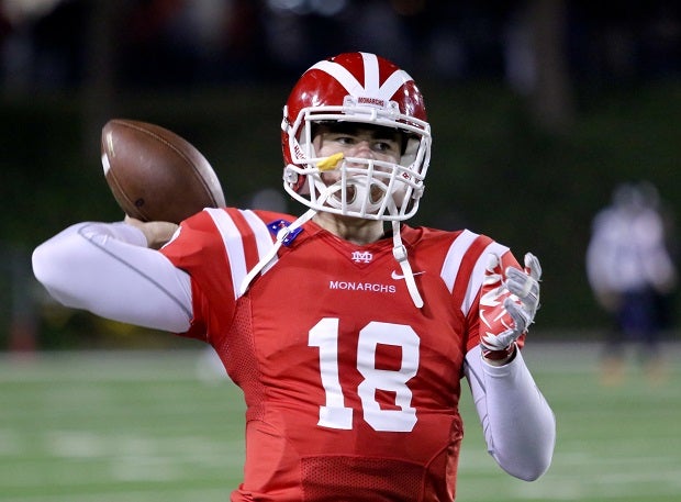 J.T. Daniels, Mater Dei (Santa Ana)