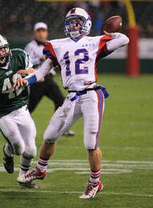 Valley Christian will need to deal
with St. Ignatius quarterback Jack
Stinn on Saturday. 