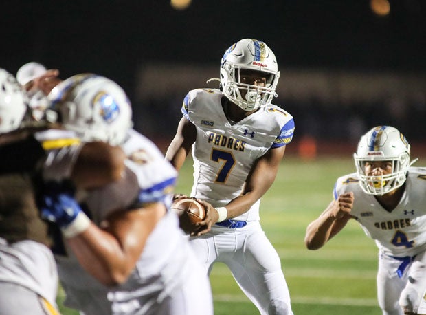 Quarterback Dominique Lampkin (7) and running back Petelo Gi (4) led the Padres on a 75-yard game-winning drive starting midway through the fourth quarter.