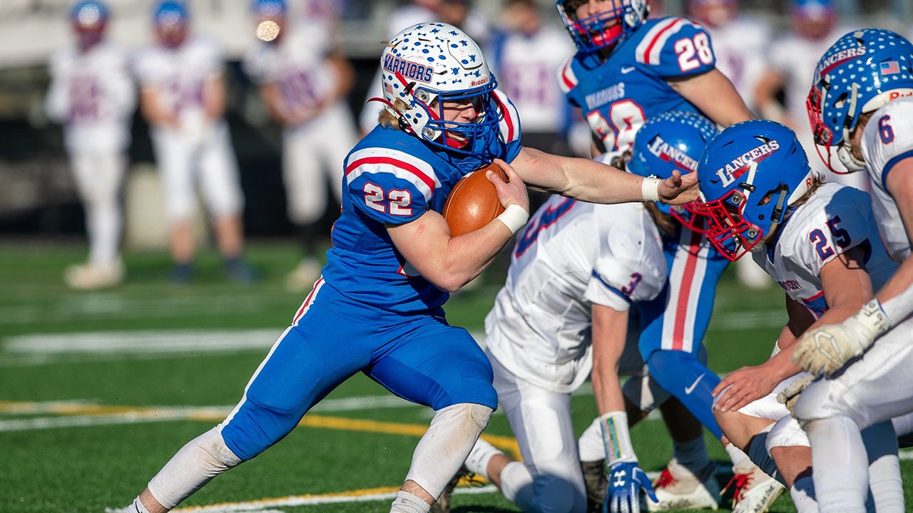 Tucker McCann named 2021 MaxPreps New Hampshire High School Football Player of the Year