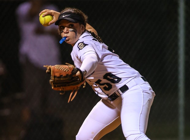 Baylee Goddard and Oakleaf are the most recent team to jump to No. 1 in the Xcellent 25.
