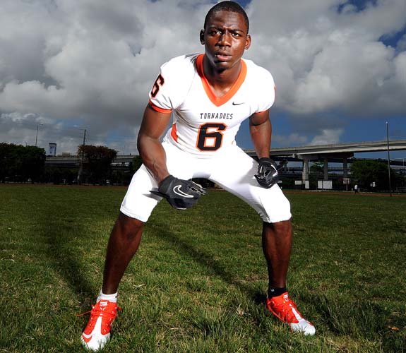 Matthew Thomas is a nationally acclaimed linebacker and he's expected to be a big part of Booker T. Washington's success.