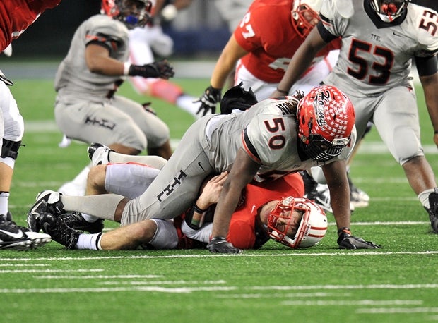 Cedar Hill's Xavier Washington played a big role in his team's state title win in Arlington.