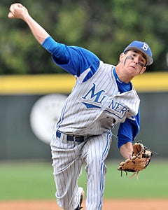 Brady Lail pitching for Bingham at the
2011 Hard 9 National Classic.