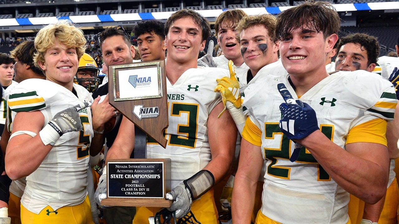 Woodbury wins first ever public high school football state title