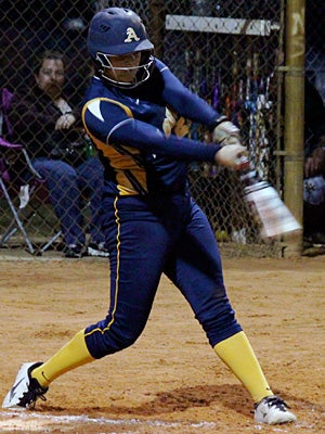 Gwen Svekis, St. Thomas Aquinas