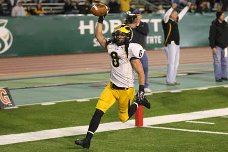 Nick O'Sullivan rushed for 127 yards, which included this touchdown in the second quarter for Del Oro.