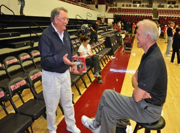Bernie Schneider and Bill Walton enjoying some basketball down memory lane.