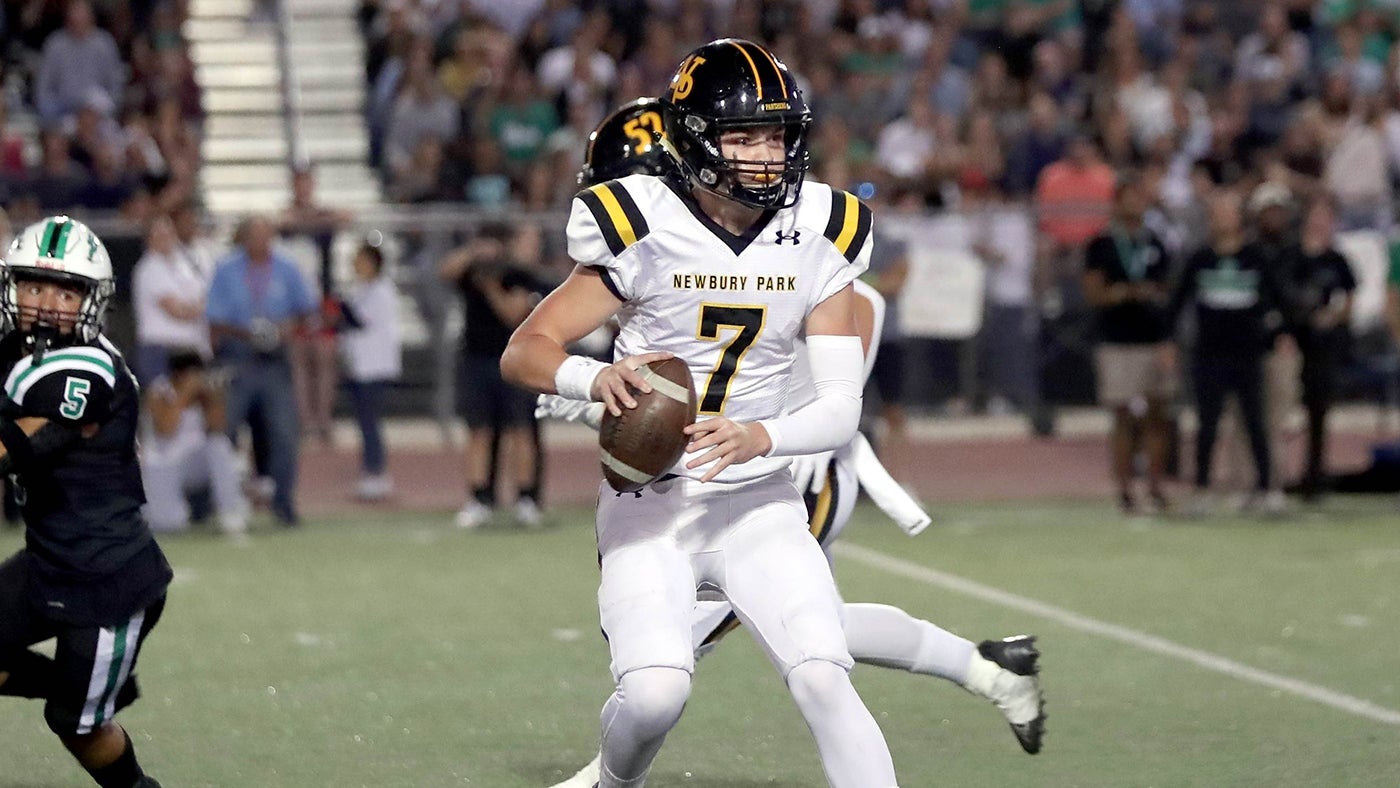 High school football: Record-breaking Newbury Park freshman quarterback Brady Smigiel could be next big thing in SoCal
