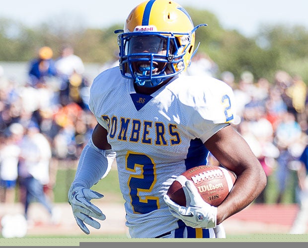 Elliott was selected as a MaxPreps All-American in 2012.