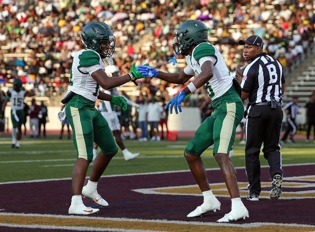 No. 13 DeSoto enters Friday's matchup against No. 7 Duncanville looking to take down a Panthers team that has won 22 straight. The defending 6A Division II state champs are riding a 14-game win streak. (Photo: Robbie Rakestraw)