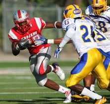 Lincoln running back Justin Davis