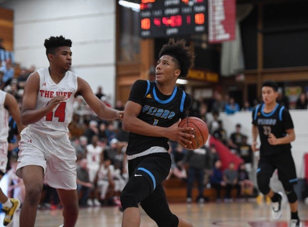 Mikey Williams in action last season at San Ysidro.