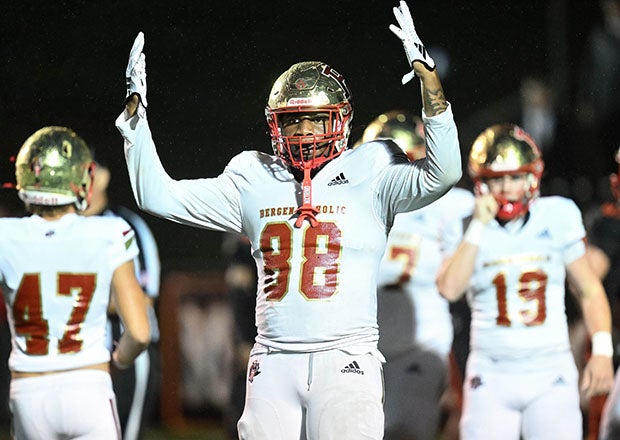 Senior defensive lineman Jermaine Kinsler fielded nearly 50 FBS offers before committing to Texas A&M in February. (PHOTO: Jeff Harwell)